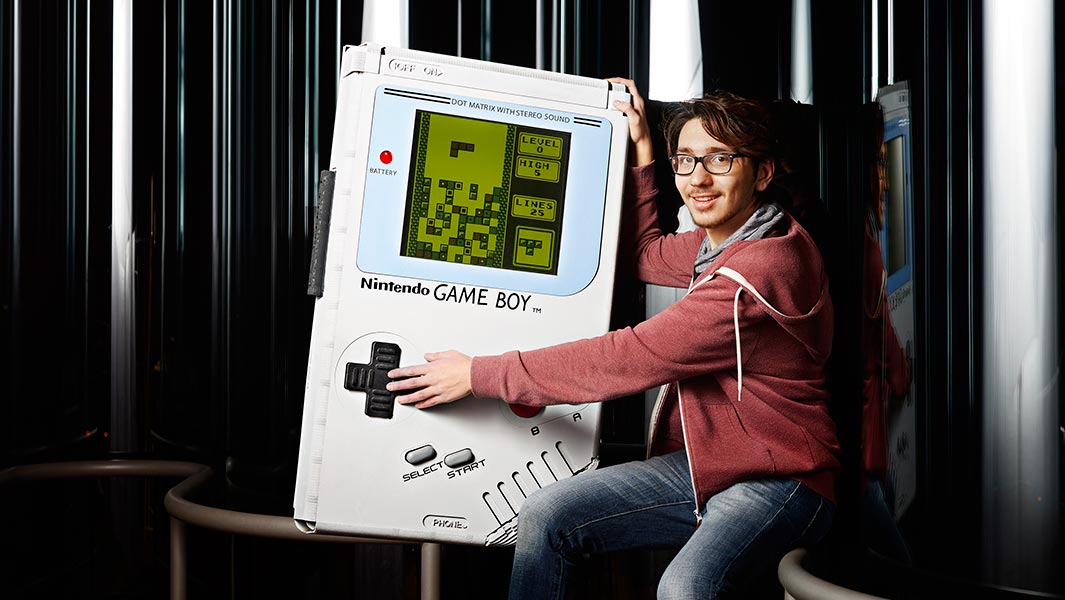 Video: Meet the student who built the world’s largest Game Boy