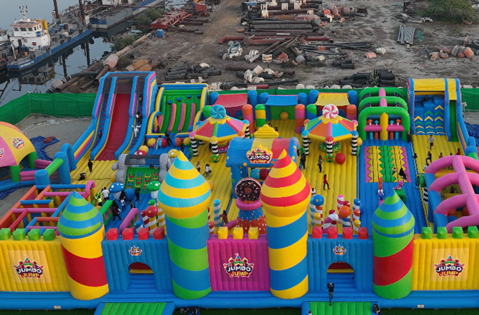 Where Is The Worlds Largest Bouncy Castle Guinness World Records