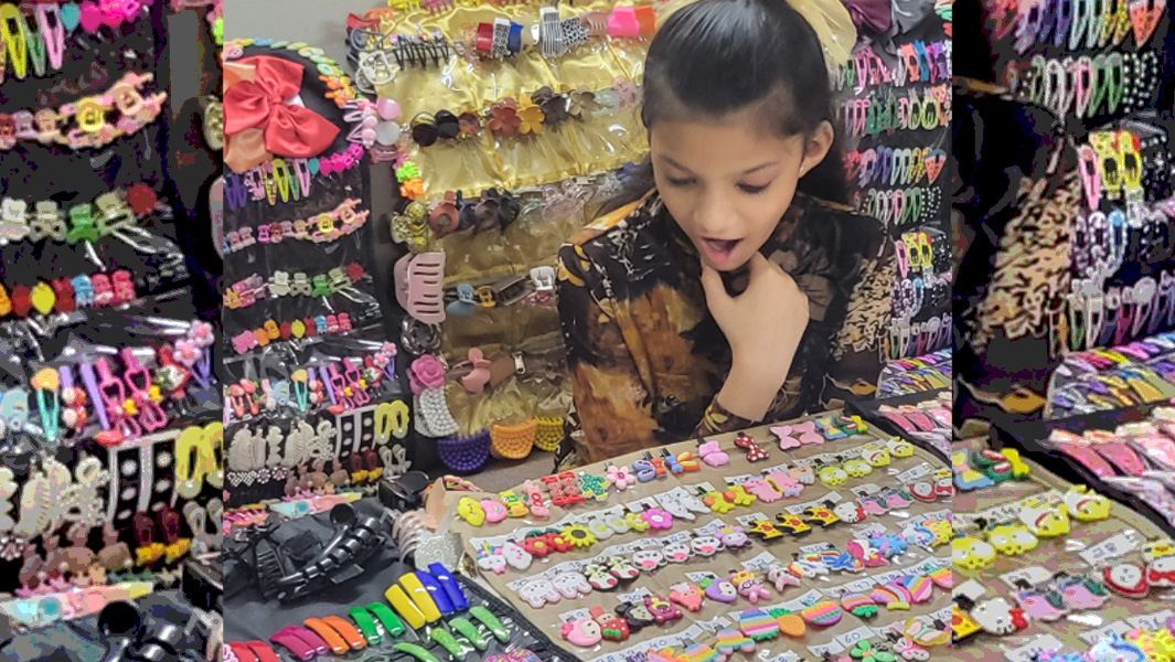 Alina broke a record by collecting fabulous hairpins!