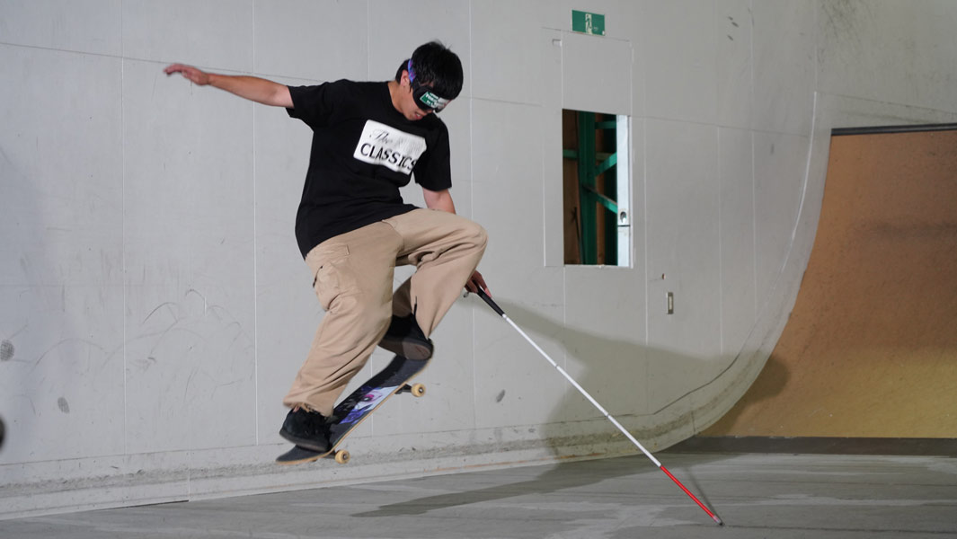 Blind Japanese skater performs record-breaking number of ollies