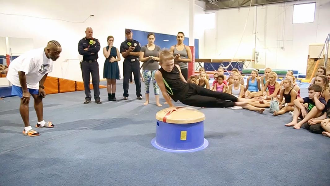 10-year-old gymnast breaks record and his friends don’t believe him!