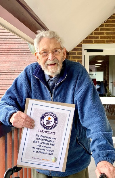 Englishman Bob Weighton Confirmed As The World S Oldest Man Living At   Oldest Living Man Tcm55 613757 