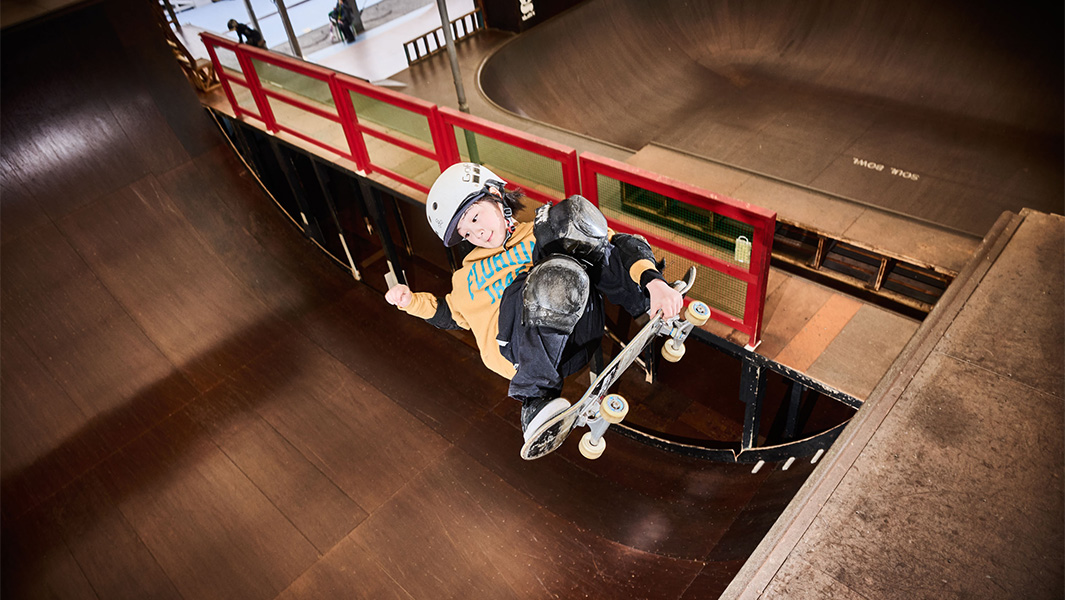 9-year-old skateboarding star Ema wows the world with epic tricks