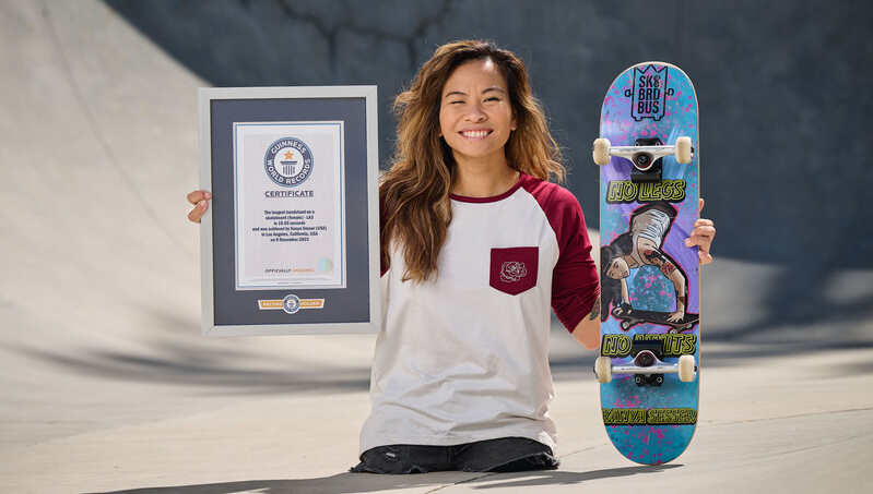 “No legs, no limits”: see Kanya's EPIC skateboarding record!