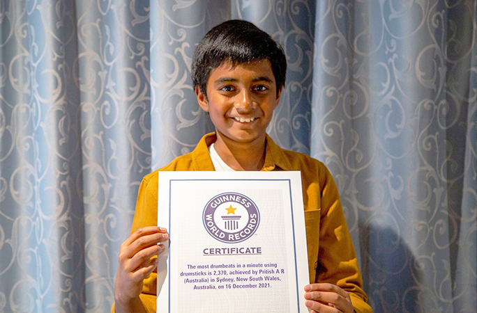 pritish-a-r-holding-record-certificate