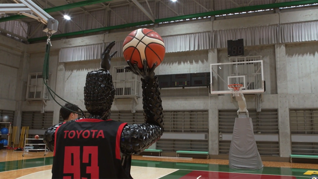 Robot playing basketball