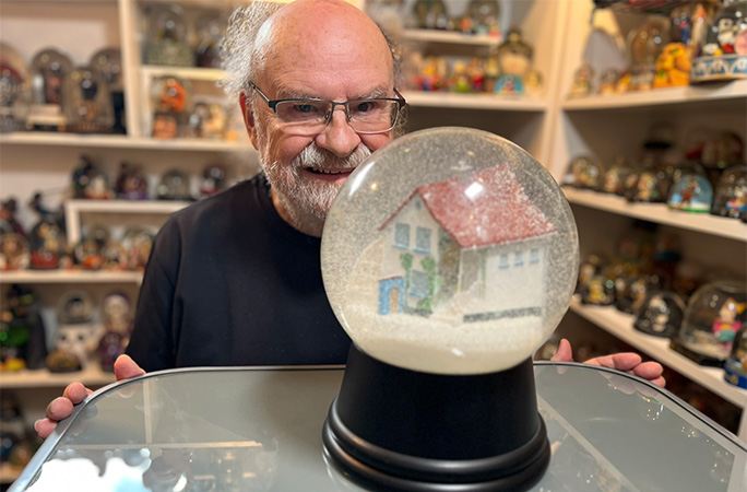 josef's home snow globe