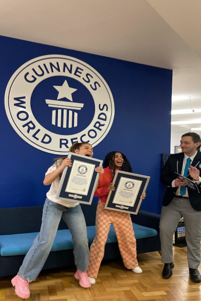 Alea and Shila with record certificates