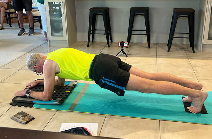 Oldest man planking