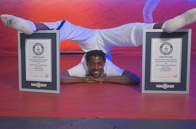 contortionist with two record certificates