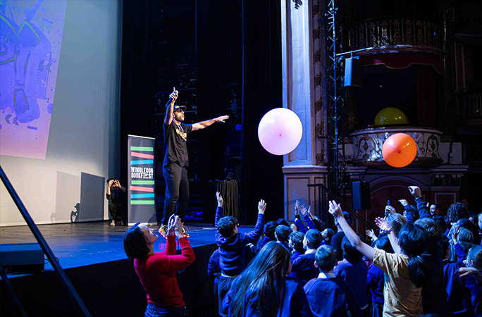 MC Grammar and kids rapping