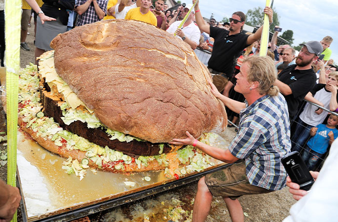 largest burger