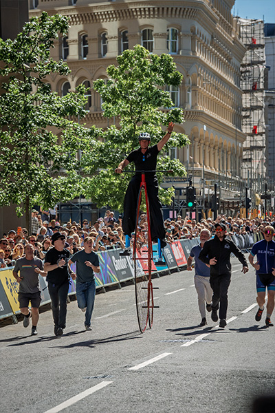 laughton riding largest bicycle