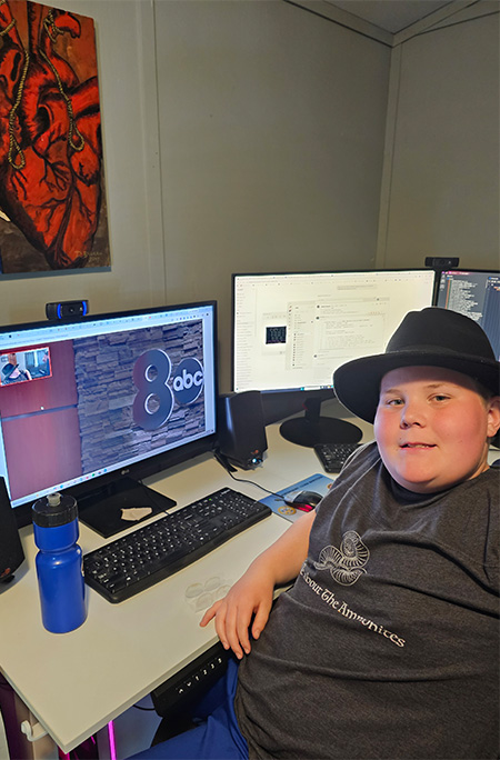 Anderson showing news article on desktop