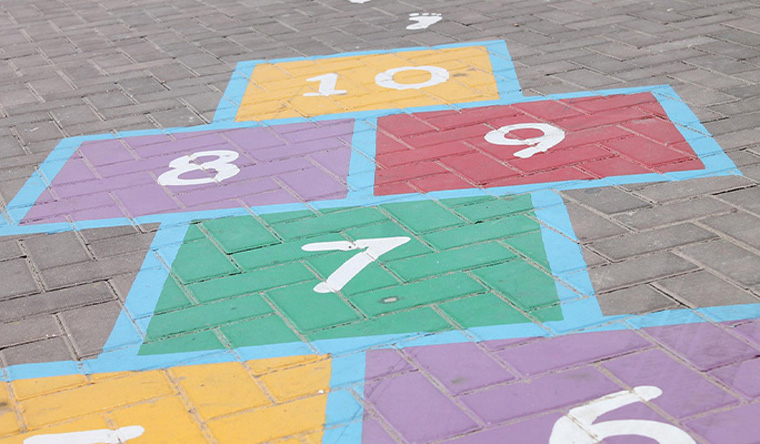 hopscotch run