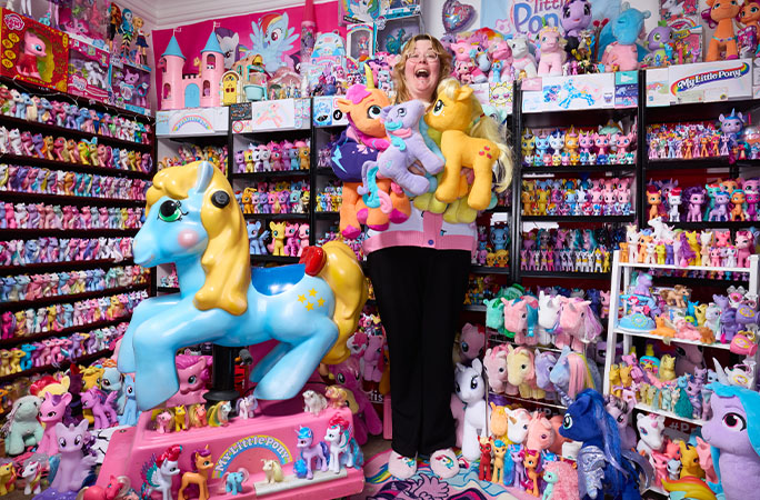 Miranda with arcade ride
