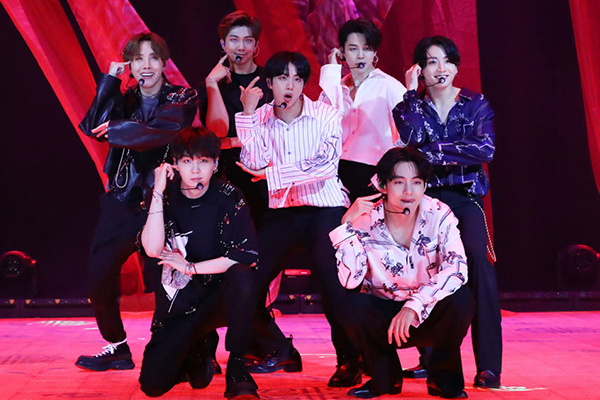 BTS Posing
