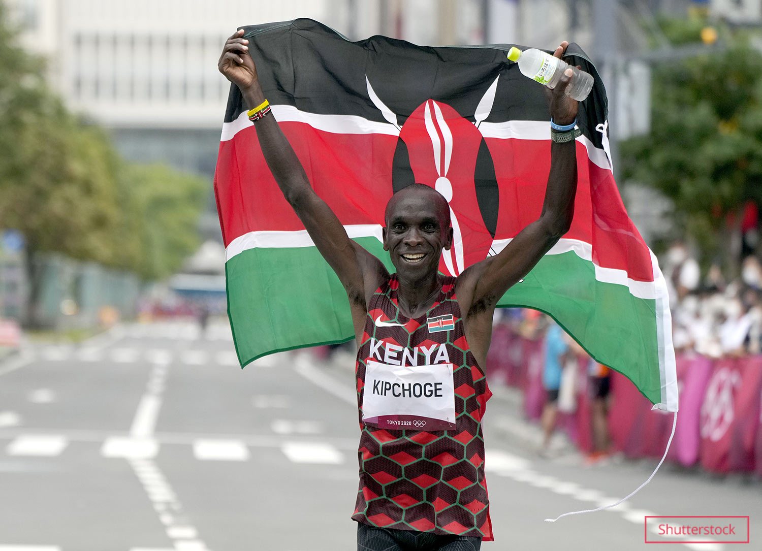 eliud holding kenyan flag