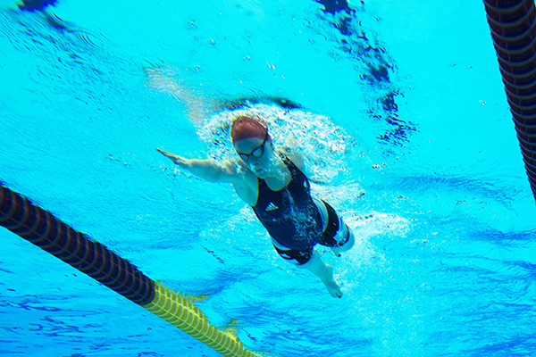 Ellie Simmonds swimming