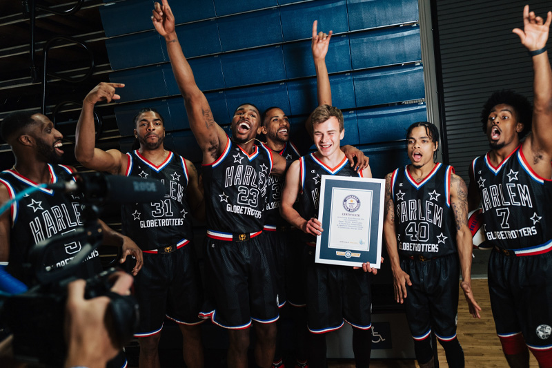 Harlem Globetrotters with GWR certificate