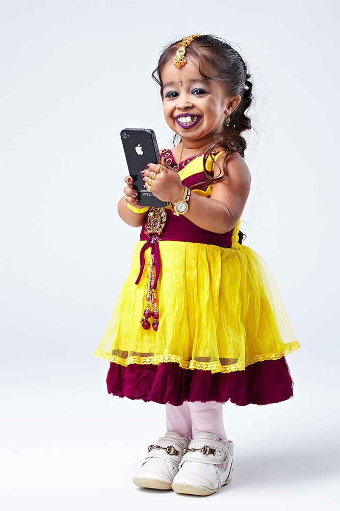 Jyoti with iphone
