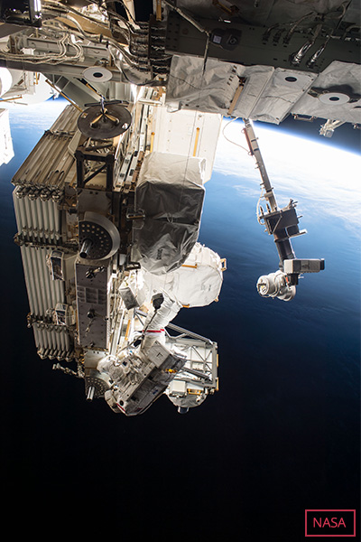 peggy and fisher on 200th space station spacewalk