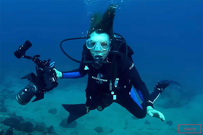 Sylvia earle scuba diving