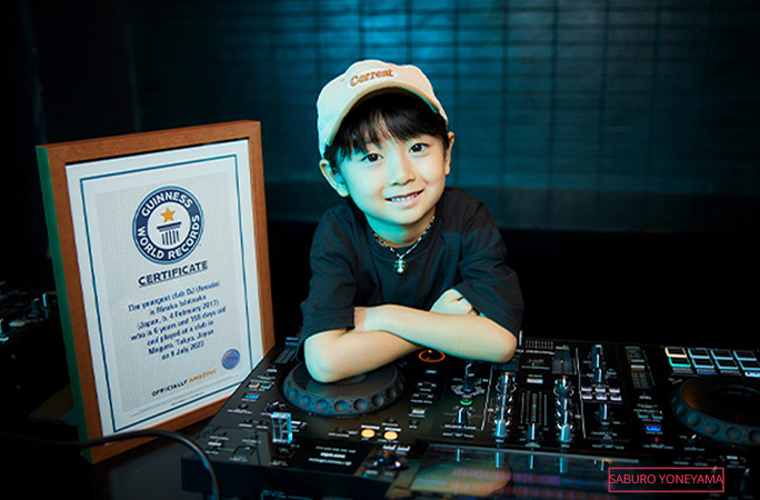 DJ RINOKA with record certificate