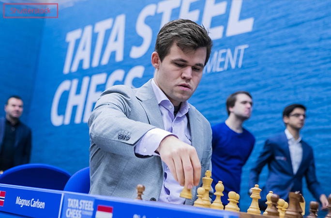 magnus carlsen playing chess