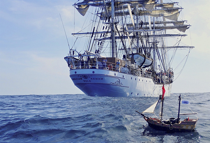 Boat sailing the atlantic