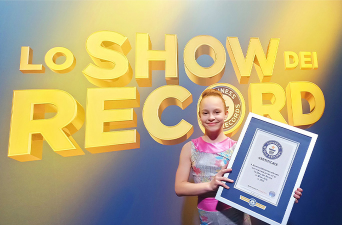 Sofia Tepla at lo show dei record holding certificate