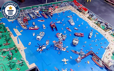 Largest LEGO diorama